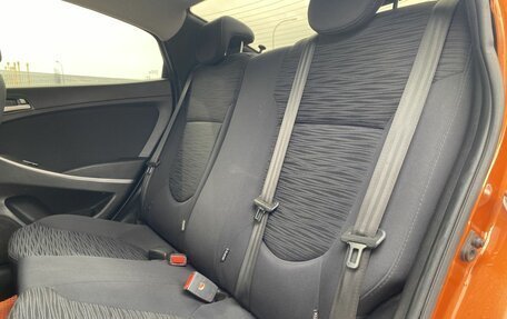 Hyundai Solaris II рестайлинг, 2015 год, 1 055 000 рублей, 15 фотография