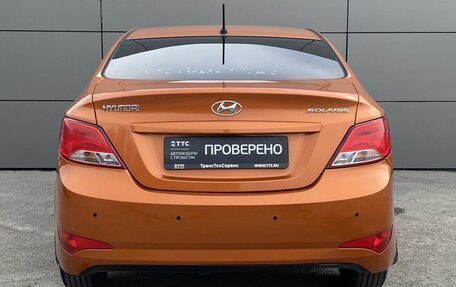 Hyundai Solaris II рестайлинг, 2015 год, 1 055 000 рублей, 7 фотография