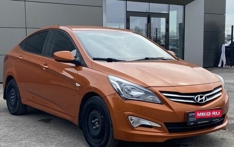 Hyundai Solaris II рестайлинг, 2015 год, 1 055 000 рублей, 3 фотография