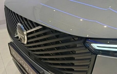 Volvo XC90 II рестайлинг, 2025 год, 11 000 000 рублей, 3 фотография