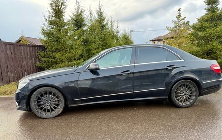 Mercedes-Benz E-Класс, 2010 год, 1 550 000 рублей, 5 фотография