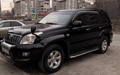 Toyota Land Cruiser Prado 120 рестайлинг, 2006 год, 1 700 000 рублей, 2 фотография