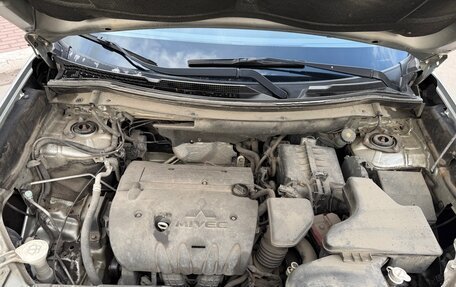 Mitsubishi Outlander III рестайлинг 3, 2016 год, 1 320 000 рублей, 15 фотография