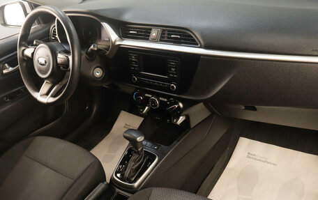 KIA Rio IV, 2021 год, 1 799 000 рублей, 8 фотография