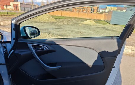 Opel Astra J, 2012 год, 670 000 рублей, 24 фотография