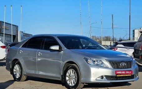 Toyota Camry, 2012 год, 1 390 000 рублей, 3 фотография