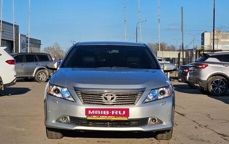 Toyota Camry, 2012 год, 1 390 000 рублей, 2 фотография
