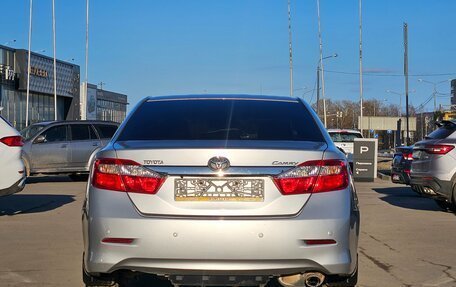 Toyota Camry, 2012 год, 1 390 000 рублей, 6 фотография