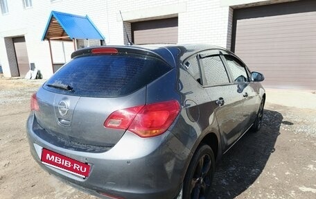 Opel Astra J, 2011 год, 499 000 рублей, 4 фотография