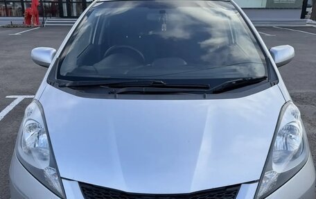 Honda Fit III, 2010 год, 700 000 рублей, 5 фотография