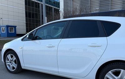 Opel Astra J, 2011 год, 700 000 рублей, 1 фотография