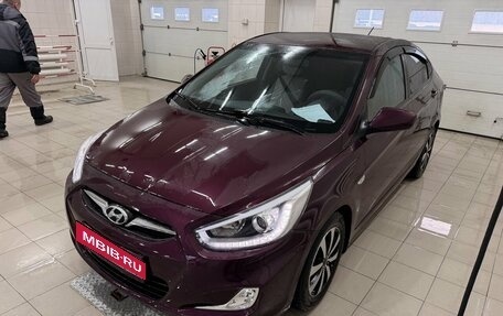 Hyundai Solaris II рестайлинг, 2013 год, 890 000 рублей, 1 фотография