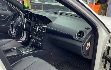 Mercedes-Benz C-Класс, 2011 год, 1 220 000 рублей, 13 фотография