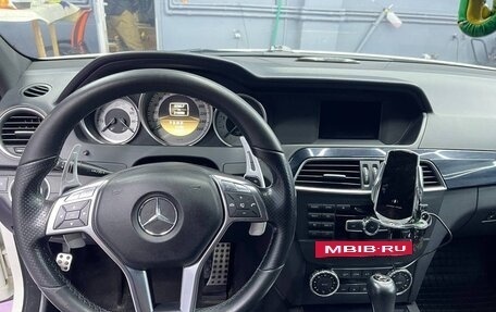 Mercedes-Benz C-Класс, 2011 год, 1 220 000 рублей, 23 фотография