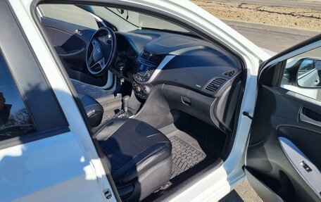 Hyundai Solaris II рестайлинг, 2014 год, 725 000 рублей, 12 фотография