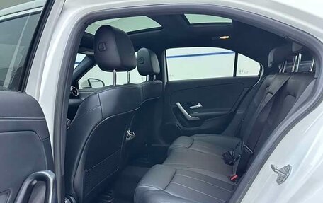 Mercedes-Benz A-Класс, 2023 год, 2 100 000 рублей, 10 фотография