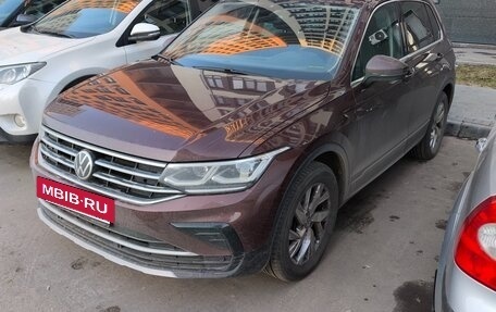Volkswagen Tiguan II, 2021 год, 3 595 000 рублей, 3 фотография