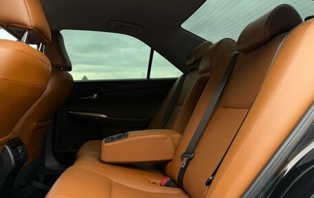 Toyota Camry, 2017 год, 2 280 000 рублей, 10 фотография
