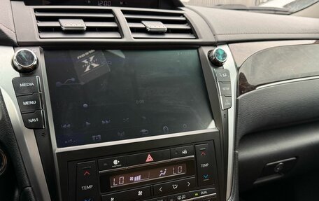 Toyota Camry, 2017 год, 2 280 000 рублей, 11 фотография