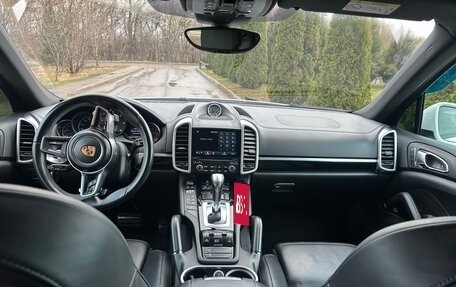 Porsche Cayenne III, 2017 год, 4 800 000 рублей, 10 фотография