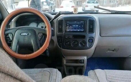 Ford Escape II, 2001 год, 500 000 рублей, 10 фотография