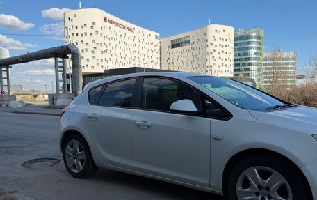 Opel Astra J, 2011 год, 700 000 рублей, 6 фотография