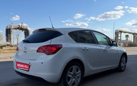 Opel Astra J, 2011 год, 700 000 рублей, 5 фотография