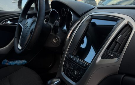 Opel Astra J, 2011 год, 700 000 рублей, 12 фотография