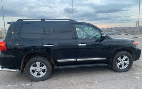 Toyota Land Cruiser 200, 2012 год, 3 700 000 рублей, 2 фотография