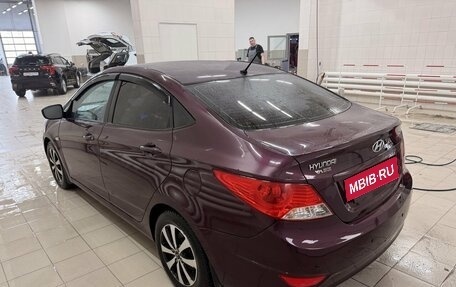 Hyundai Solaris II рестайлинг, 2013 год, 890 000 рублей, 3 фотография