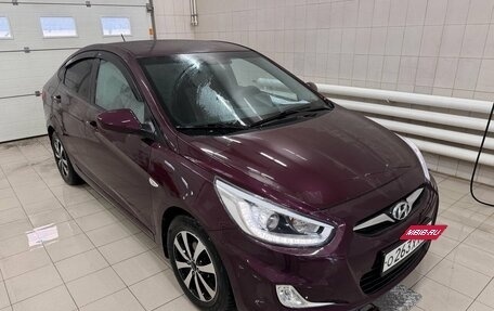 Hyundai Solaris II рестайлинг, 2013 год, 890 000 рублей, 2 фотография