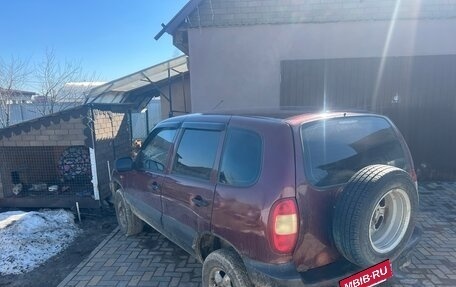 Chevrolet Niva I рестайлинг, 2003 год, 250 000 рублей, 2 фотография