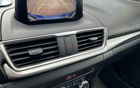 Mazda 3, 2017 год, 1 580 000 рублей, 11 фотография