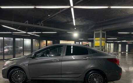 Hyundai Solaris II рестайлинг, 2014 год, 800 000 рублей, 5 фотография