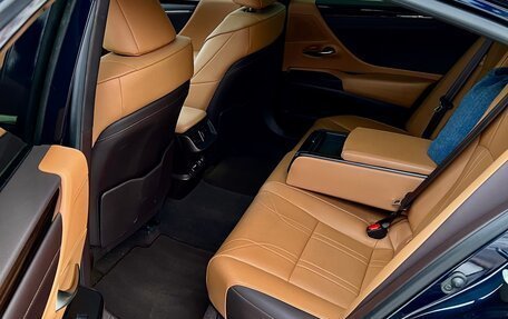 Lexus ES VII, 2019 год, 4 300 000 рублей, 9 фотография