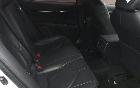 Toyota Camry, 2020 год, 1 879 000 рублей, 9 фотография