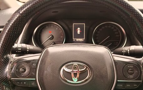 Toyota Camry, 2020 год, 1 879 000 рублей, 6 фотография