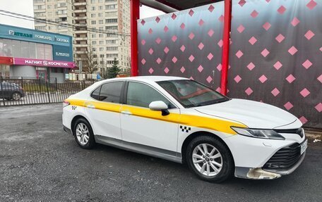 Toyota Camry, 2020 год, 1 879 000 рублей, 2 фотография