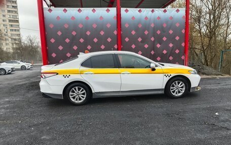 Toyota Camry, 2020 год, 1 879 000 рублей, 4 фотография