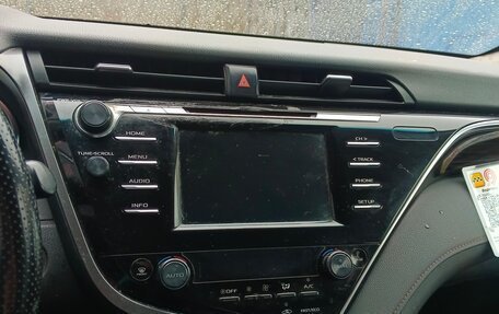 Toyota Camry, 2020 год, 1 879 000 рублей, 8 фотография