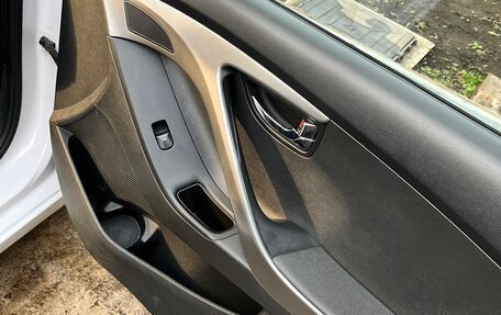 Hyundai Elantra V, 2013 год, 720 000 рублей, 8 фотография