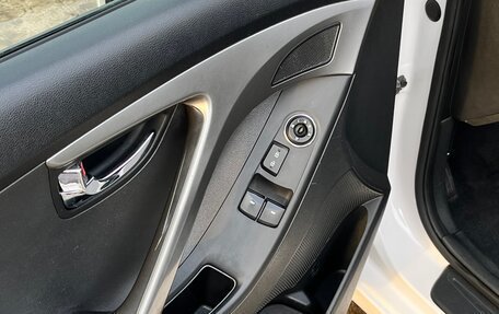 Hyundai Elantra V, 2013 год, 720 000 рублей, 17 фотография