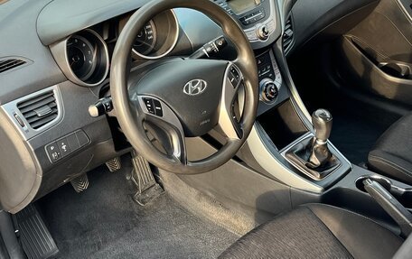 Hyundai Elantra V, 2013 год, 720 000 рублей, 18 фотография