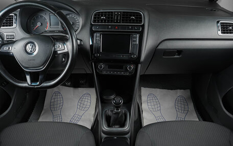 Volkswagen Polo VI (EU Market), 2017 год, 1 369 000 рублей, 13 фотография