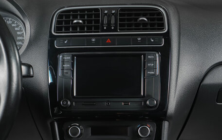 Volkswagen Polo VI (EU Market), 2017 год, 1 369 000 рублей, 17 фотография