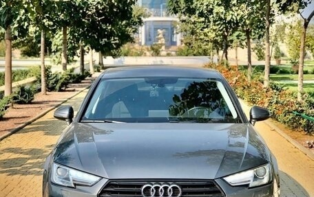 Audi A4, 2016 год, 2 100 000 рублей, 1 фотография