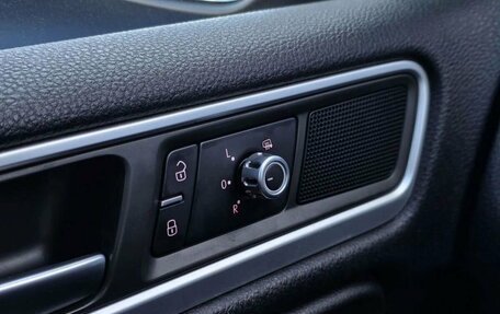 Volkswagen Touareg III, 2013 год, 1 988 000 рублей, 19 фотография