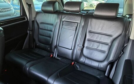 Volkswagen Touareg III, 2013 год, 1 988 000 рублей, 24 фотография