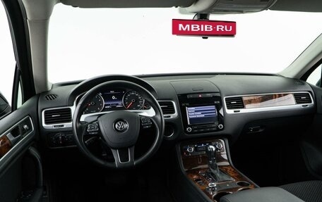 Volkswagen Touareg III, 2012 год, 1 949 046 рублей, 6 фотография