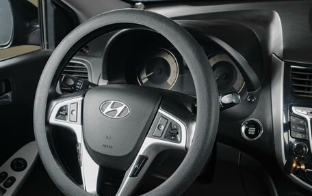 Hyundai Solaris II рестайлинг, 2013 год, 899 000 рублей, 12 фотография